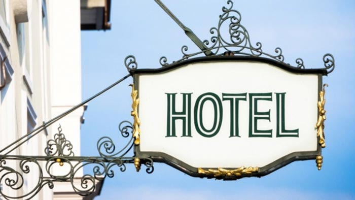 اسرار میز جلو هتل: 9 راه برای بهبود اقامت شما
