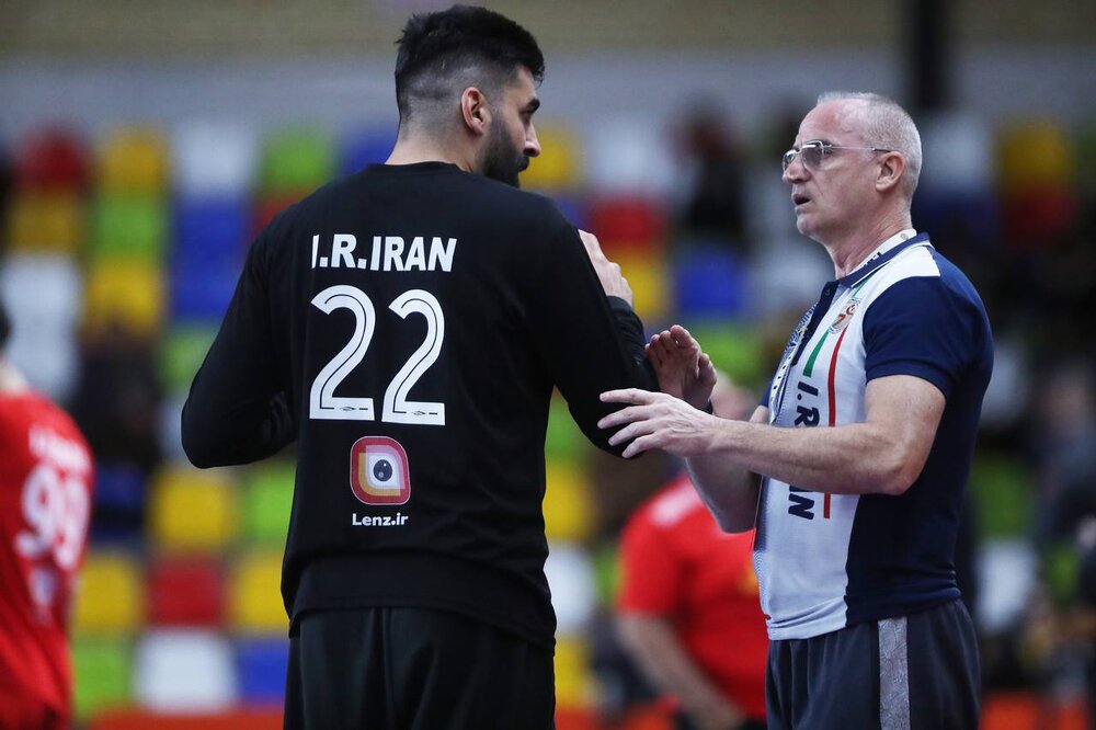 رافائل ۲۲ ملیپوش ایران را به خط کرد