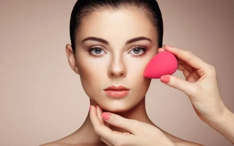 چگونه از پنکک برای ایجاد یک آرایش ملایم و رومانتیک استفاده کنیم؟