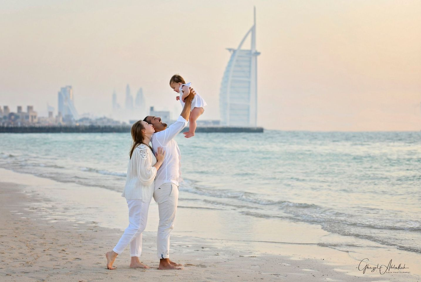 مراحل قانونی و مدارک لازم برای ثبت تولد فرزند در امارات